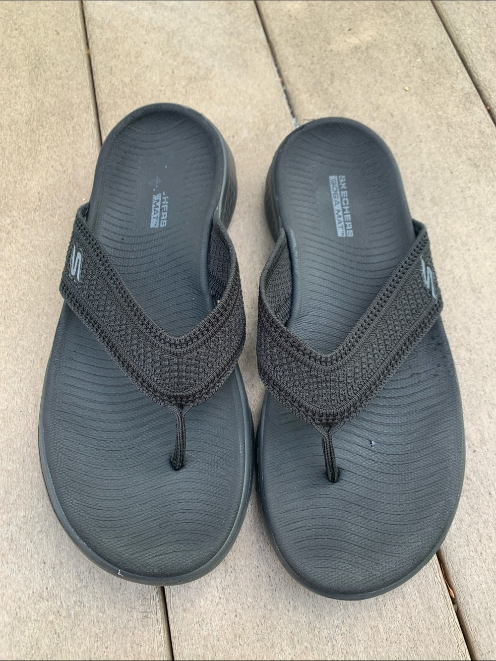 Skechers Black Knit Strap Foam Flip-Flops